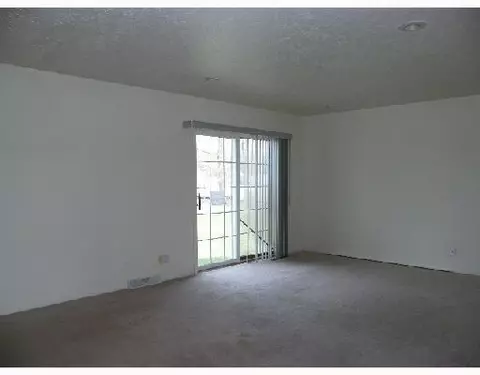 34178 Van Born, Wayne, MI 48184 photo 2