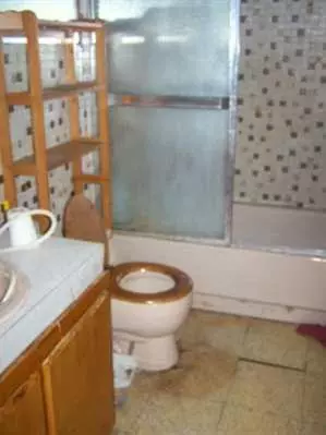 30511 Cherry, Romulus, MI 48174 photo 4