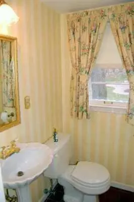 1405 Arborview, Ann Arbor, MI 48103 photo 5