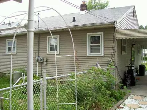 28413 Ecorse, Romulus, MI 48174 photo 2