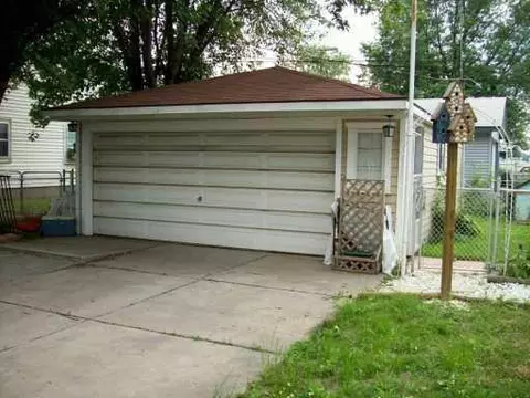28413 Ecorse, Romulus, MI 48174 photo 3