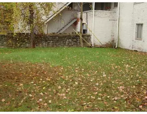 36825 Bibbins, Romulus, MI 48174 photo 2