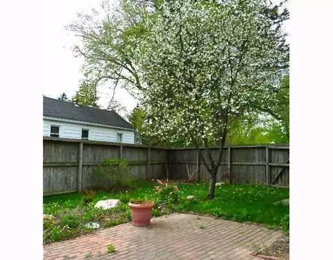 2855 Dexter, Ann Arbor, MI 48103 photo 9