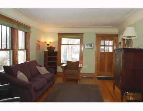 237 Crest Ave, Ann Arbor, MI 48103 photo 2