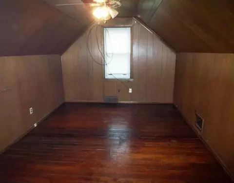 4381 Columbus, Wayne, MI 48184 photo 7