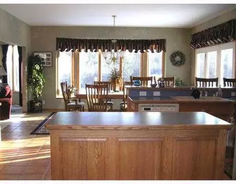 3770 E Joy, Ann Arbor, MI 48105 photo 4
