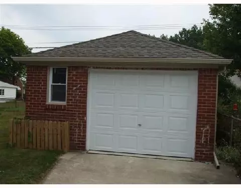 2641 Edgewood, Dearborn, MI 48124 photo 2