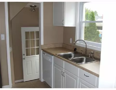 2641 Edgewood, Dearborn, MI 48124 photo 3