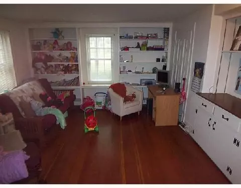 4004 E Joy Rd, Ann Arbor, MI 48105 photo 2