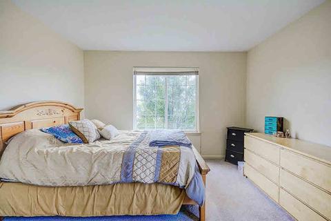 4151 S Wayne Rd, Wayne, MI 48184 photo 32