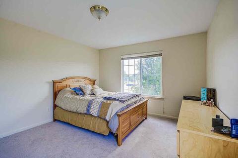 4151 S Wayne Rd, Wayne, MI 48184 photo 31