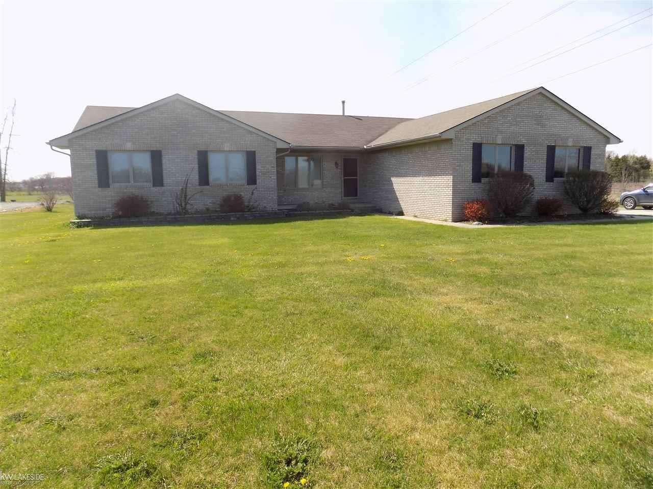 61455 North Ave, Ray, MI 48096 photo 1