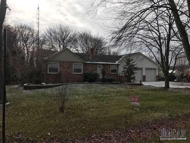 833 Dean Rd, Temperance, MI 48182 photo 1