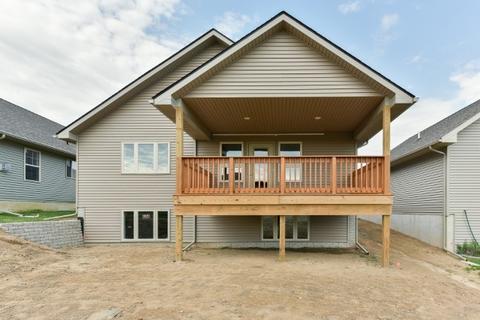 1032 Ridge View Dr, Tecumseh, MI 49286 photo 2