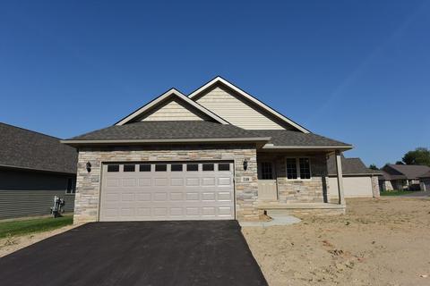 828 War Bonnet Dr, Tecumseh, MI 49286 photo 1