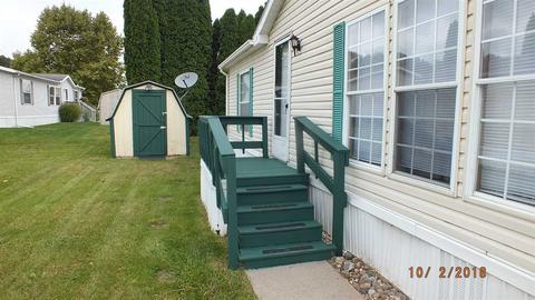 320 Highlands, Temperance, MI 48182 photo 4