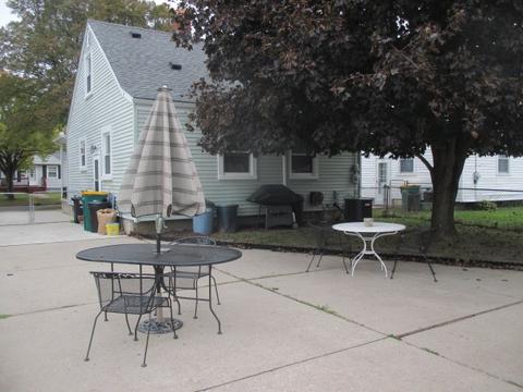 1338 Arbor Ave, Monroe, MI 48162 photo 2