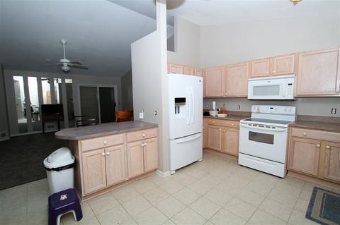 905 May Dr, Monroe, MI 48161 photo 10