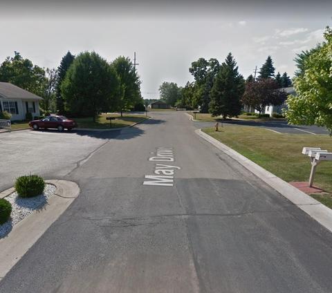 905 May Dr, Monroe, MI 48161 photo 4