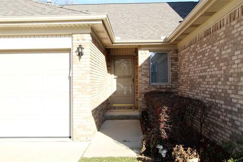 905 May Dr, Monroe, MI 48161 photo 2