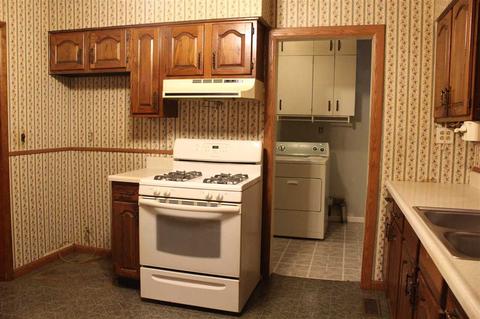 2431 Fairview St, Monroe, MI 48162 photo 9
