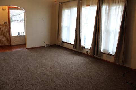 2431 Fairview St, Monroe, MI 48162 photo 7