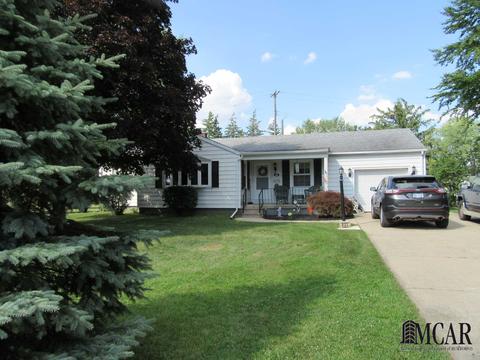 831 E Hurd, Monroe, MI 48162 photo 2