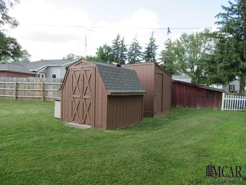 831 E Hurd, Monroe, MI 48162 photo 8