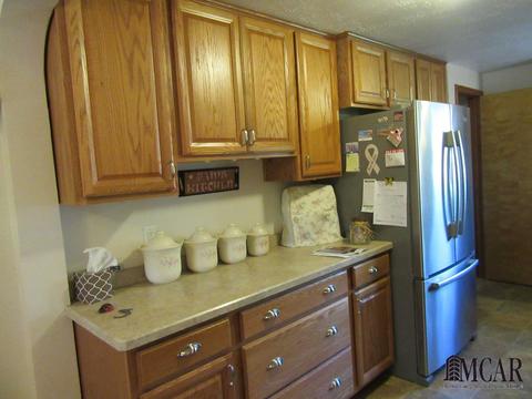 831 E Hurd, Monroe, MI 48162 photo 16