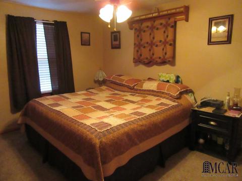 831 E Hurd, Monroe, MI 48162 photo 19