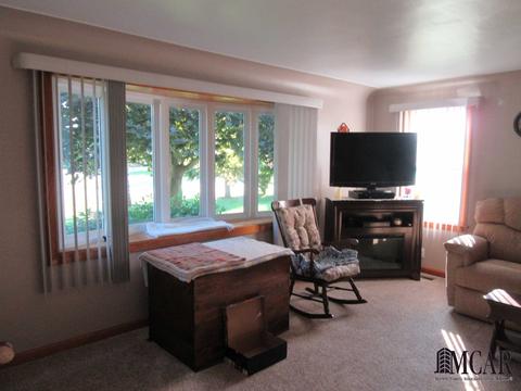 831 E Hurd, Monroe, MI 48162 photo 10