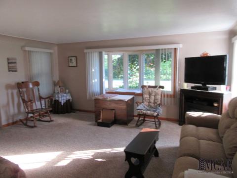831 E Hurd, Monroe, MI 48162 photo 14