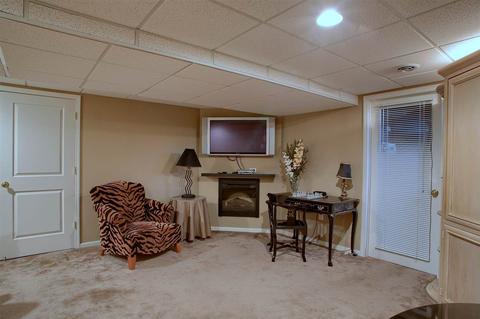 45882 Dutton Dr, Macomb, MI 48044 photo 13