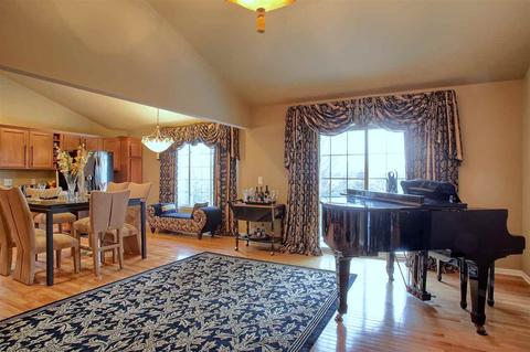 45882 Dutton Dr, Macomb, MI 48044 photo 24
