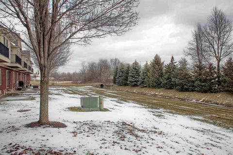 45882 Dutton Dr, Macomb, MI 48044 photo 6