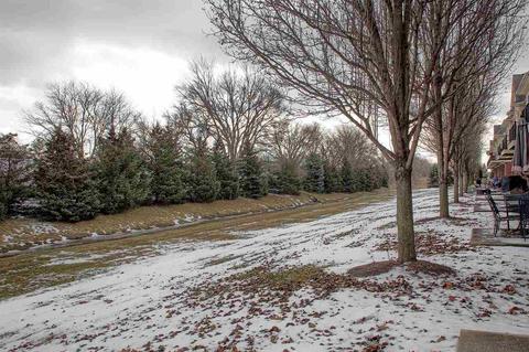 45882 Dutton Dr, Macomb, MI 48044 photo 5
