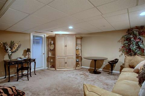 45882 Dutton Dr, Macomb, MI 48044 photo 15