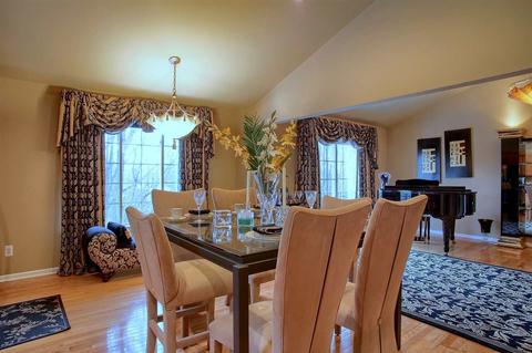 45882 Dutton Dr, Macomb, MI 48044 photo 8