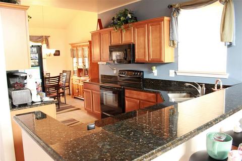 49852 Sleeping River Dr, Macomb, MI 48042 photo 4