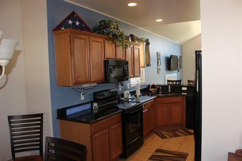 49852 Sleeping River Dr, Macomb, MI 48042 photo 9