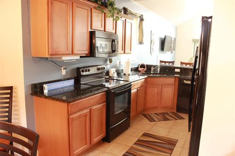 49852 Sleeping River Dr, Macomb, MI 48042 photo 3