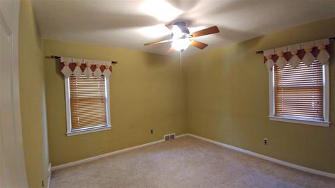 176 Phillips, Clawson, MI 48017 photo 10