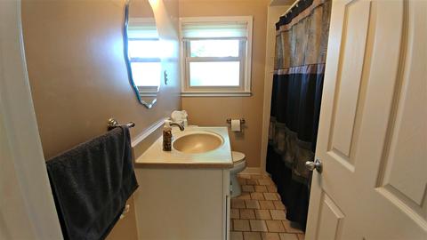 176 Phillips, Clawson, MI 48017 photo 9