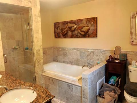 2875 Continental, Troy, MI 48083 photo 15