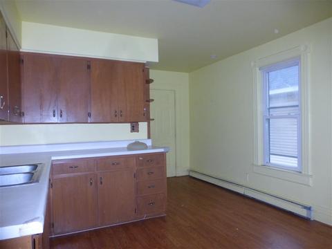 206 S 5th St, Saint Clair, MI 48079 photo 9