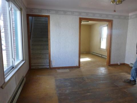 206 S 5th St, Saint Clair, MI 48079 photo 5