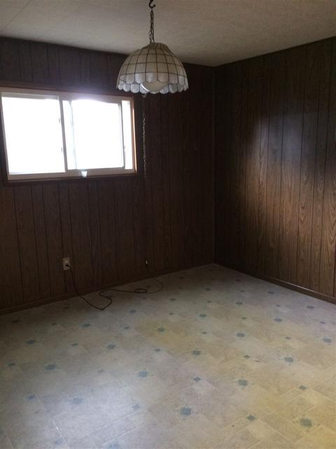 742 Johnson, Owosso, MI 48867 photo 3