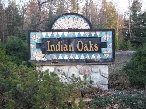 29 Indian Oaks, Prudenville, MI 48651