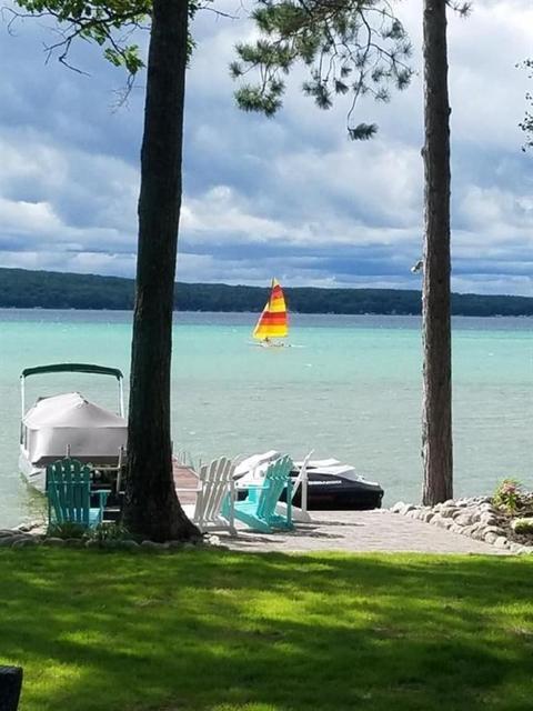 146 Surfside Drive Roscommon Mi 48653 Dr, Roscommon, MI 48653 photo 5