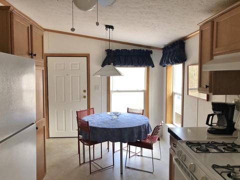 403 Glenhurst Dr, Roscommon, MI 48653 photo 6